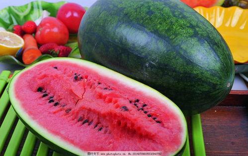 果果吃瓜搞笑瞬间