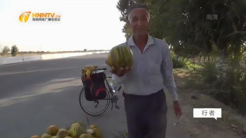 路边吃瓜大叔视频,大叔路边吃瓜，揭秘生活百态