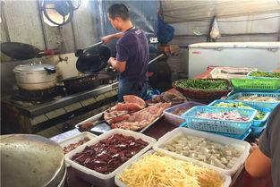 中山工地食堂吃瓜,美食盛宴温暖工友心