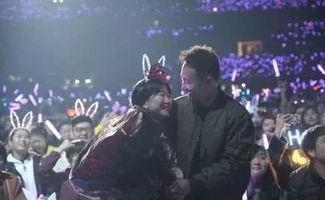 巅峰派对变吃瓜现场,明星互动成焦点