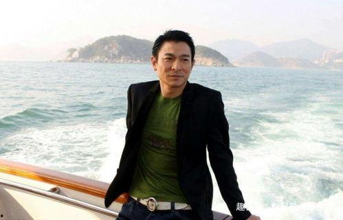 明星吃瓜刘德华,娱乐圈吃瓜达人，揭秘明星幕后故事