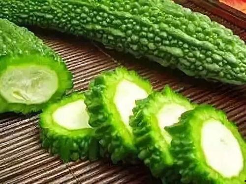 吃瓜视频lyf,lyf的瓜田奇遇记