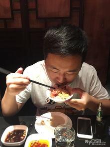 跟着领导吃瓜捞瓜的人,跟随领导品味人生百态