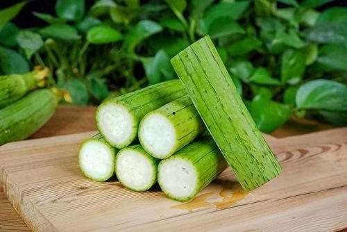 瓜能放糖吃吗,糖拌瓜的奇妙风味探索