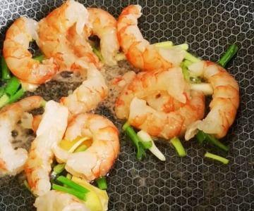 吃虾后能吃哈密瓜吗,揭秘吃虾后为何不宜立即食用哈密瓜