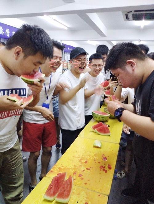 员工要当个吃瓜群众吗