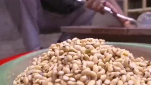 开心吃瓜酱,揭秘娱乐圈幕后故事，带你领略明星真实生活