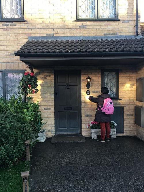 伦敦公主吃瓜,宫廷中的甜蜜消暑时光