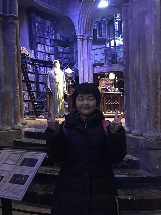 伦敦公主吃瓜,宫廷中的甜蜜消暑时光