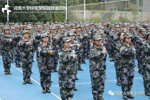 军训吃瓜吃晚了